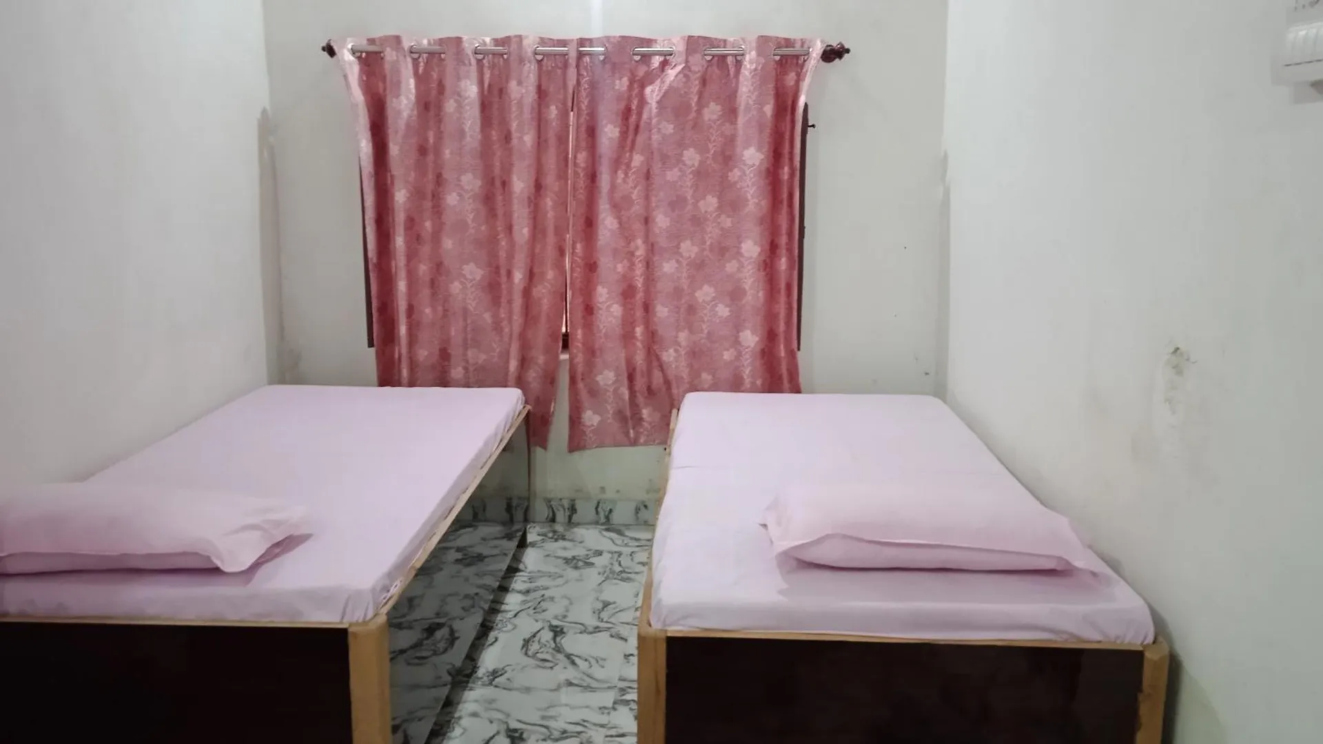 Gasthof Ayurveda Bhavan Homestay Non-Ac Varanasi