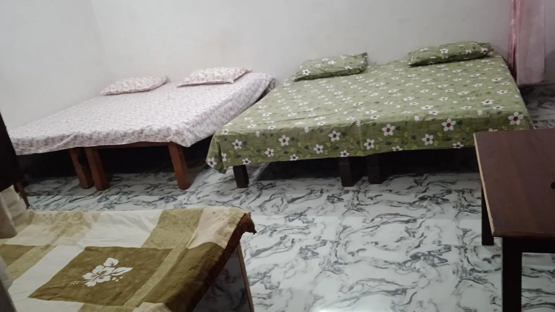 Ayurveda Bhavan Homestay Non-Ac Varanasi