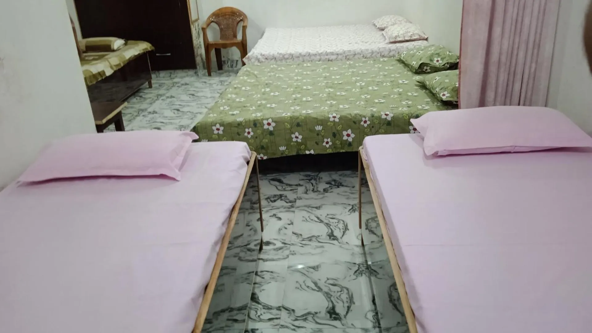 Ayurveda Bhavan Homestay Non-Ac Varanasi